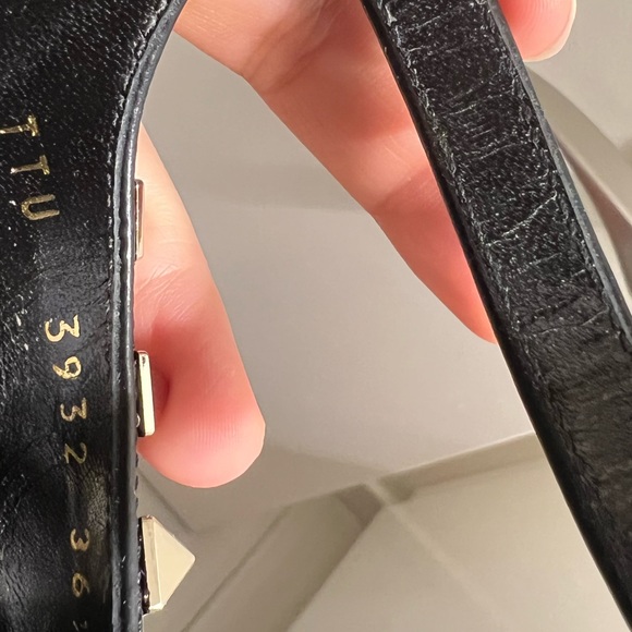 Valentino - Boudoir Rockstud Ankle Strap Pump (Limited Edition) - Picture 5 of 5